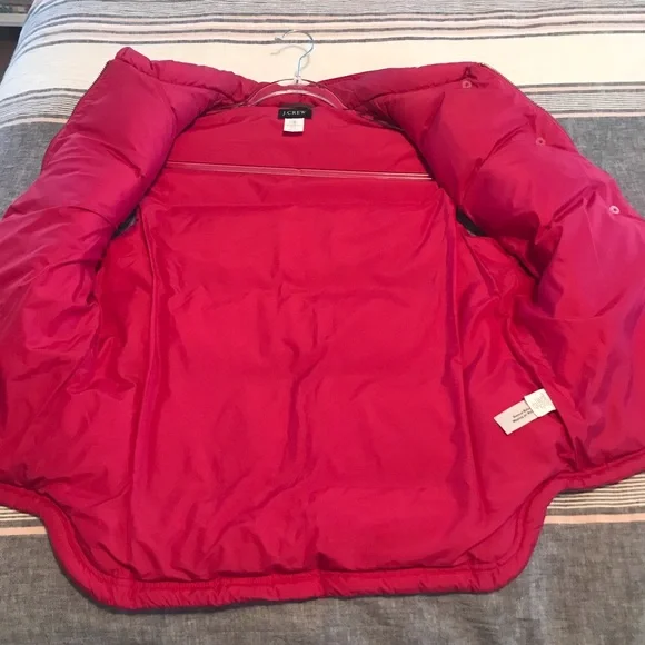 J CREW | Lg | 20” across | Poly fill - Picture 5 of 12